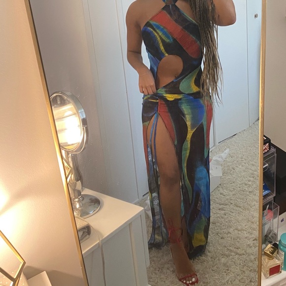 Kim Shui Dresses & Skirts - Kim Shui Blue Swirl Qi Pao Cut out with stretch